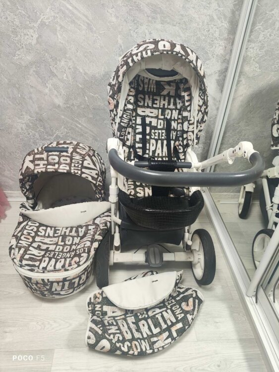 Продам коляску 1500р
