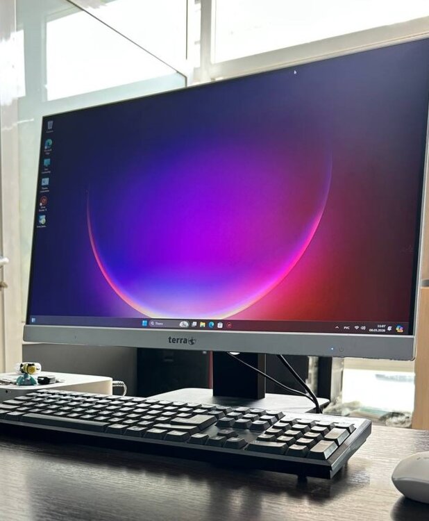 Моноблок TERRA 24" / i3 - 6 gen / 16gb Ram/250ssd+500hdd