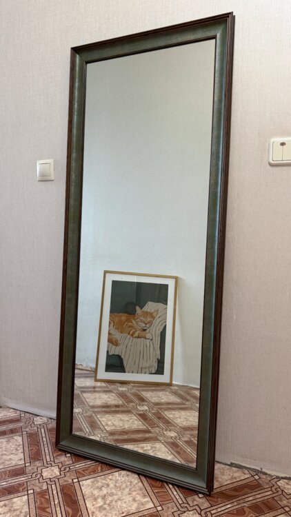 Продам настенное ЗЕРКАЛО