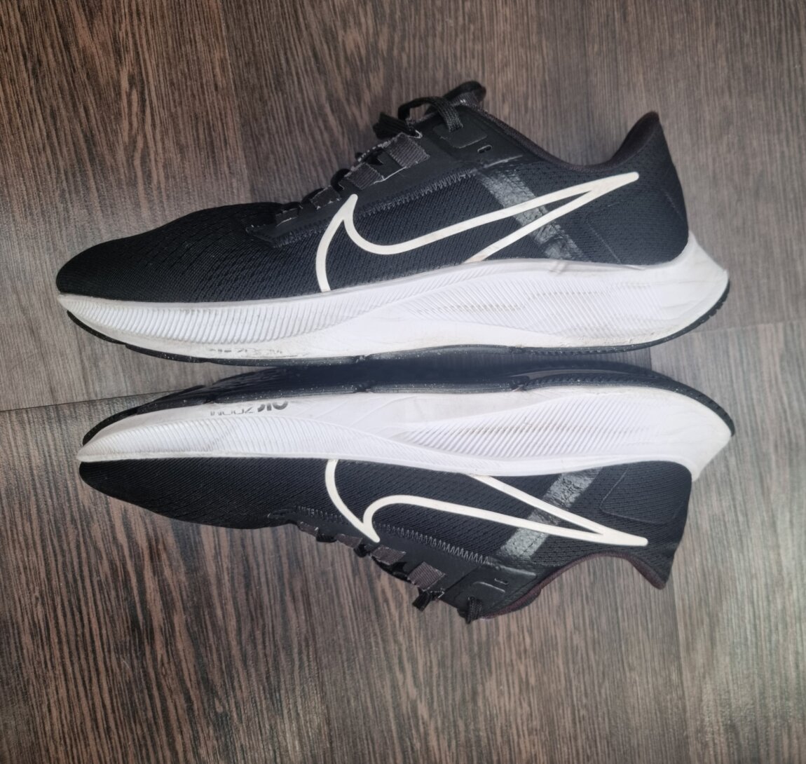 Nike оригинал, размер 41.5, стелька 26.5 см.