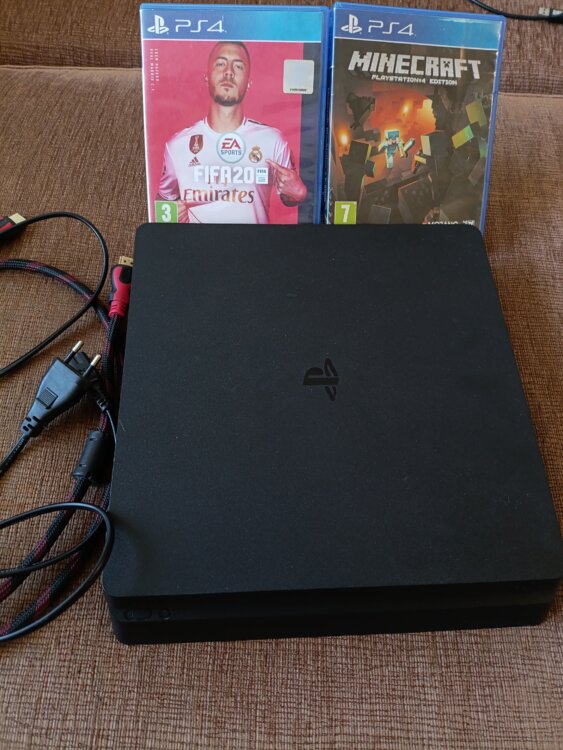 PlayStation 4slim продам обмен