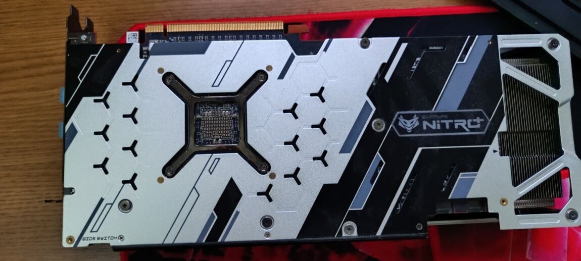 Видеокарта Saphire Nitro+8gb 5700xt в отличном состоянии.