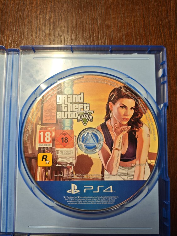 Продам диски на ps4 GTA5 и FIFA17