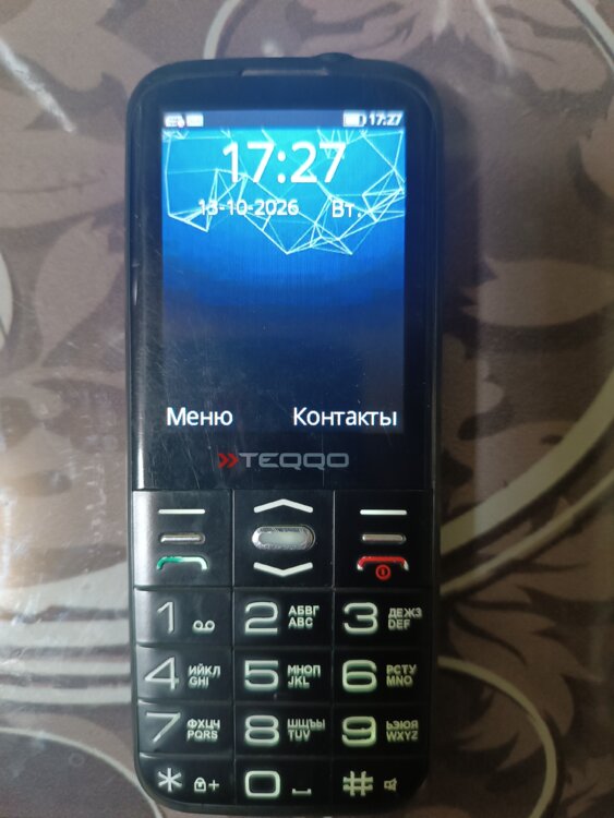 Продам телефон TEQQO