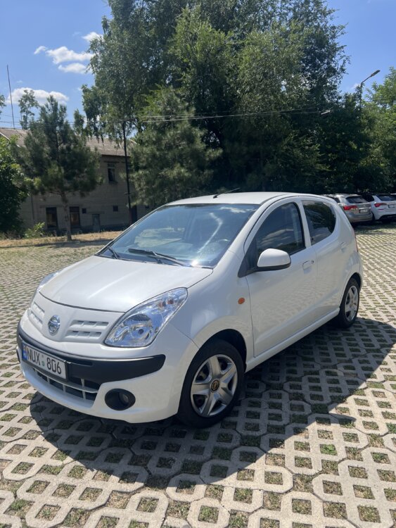 Nissan Pixo