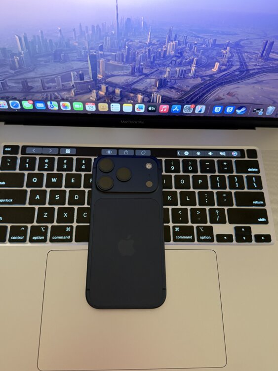iPhone 17 Pro, battery - 100%