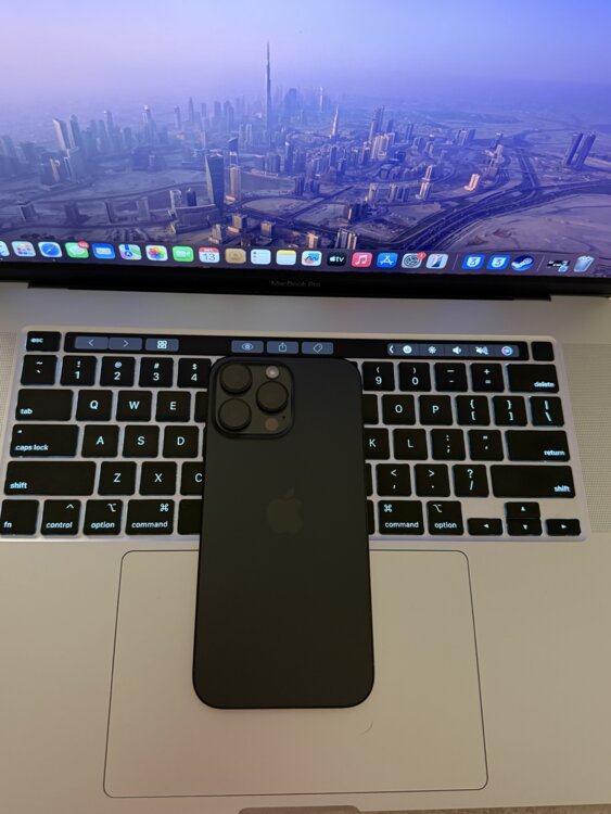 iPhone 16 Pro Max, battery - 95%