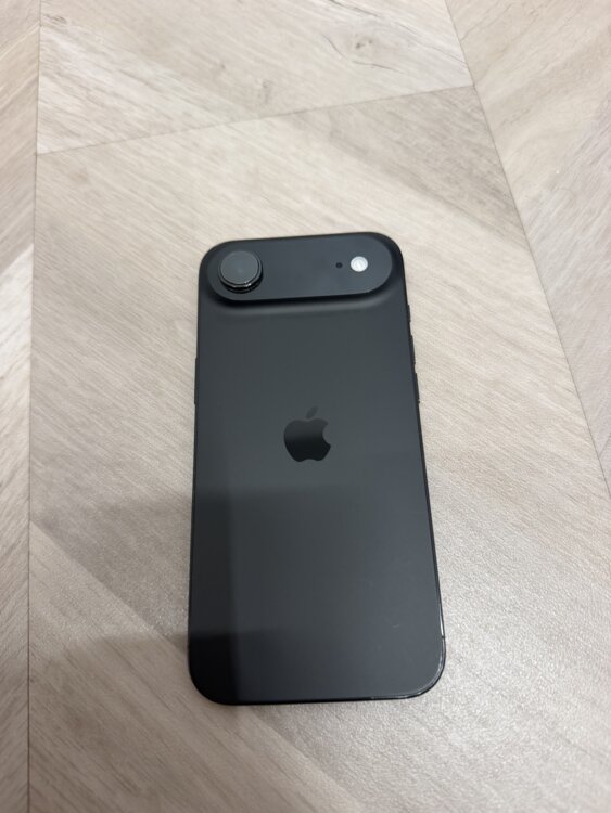 Продам iPhone Air 256 gb