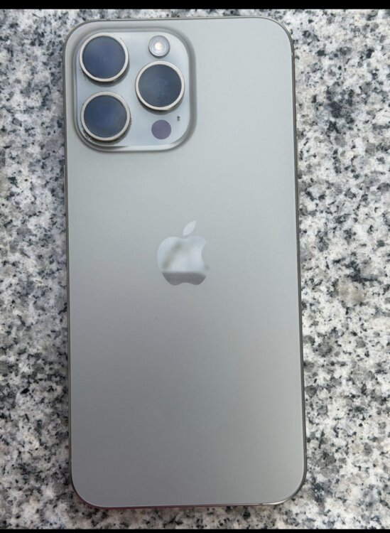 iPhone 15 pro max 8/ 256
