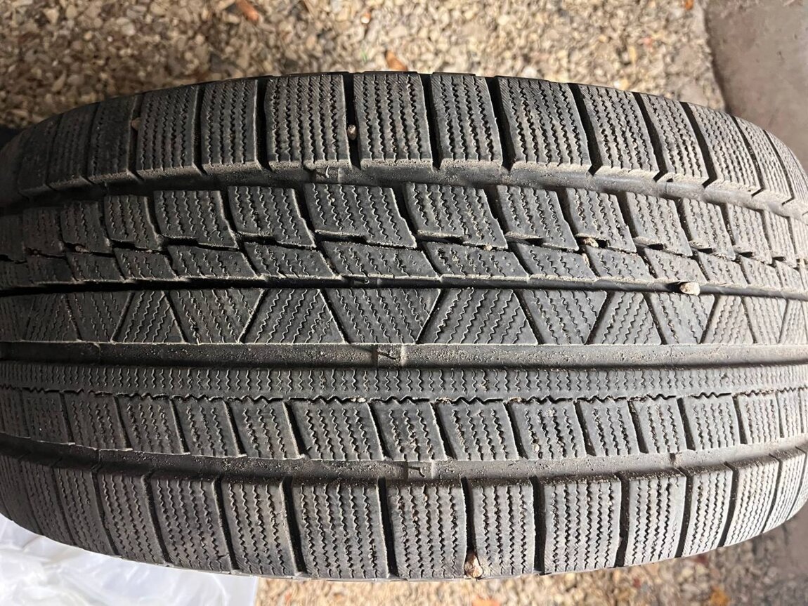 245/45 R 18