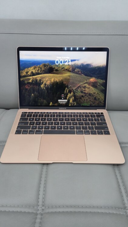 MackBook Air 13.3 на 128гб. 2019г в отличном состоянии