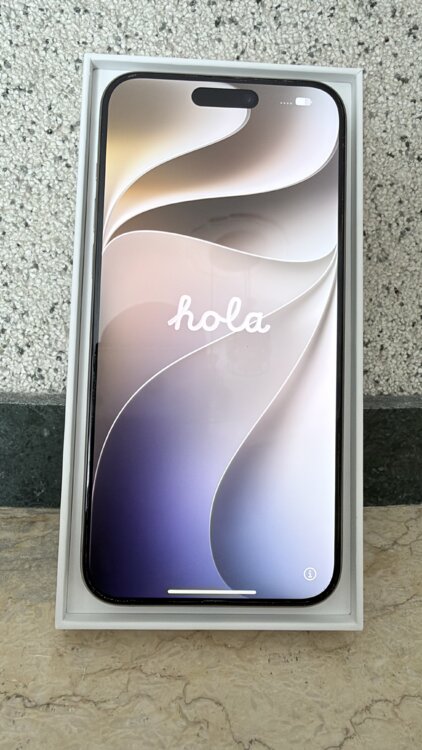 Продам iPhone 15 Pro Max