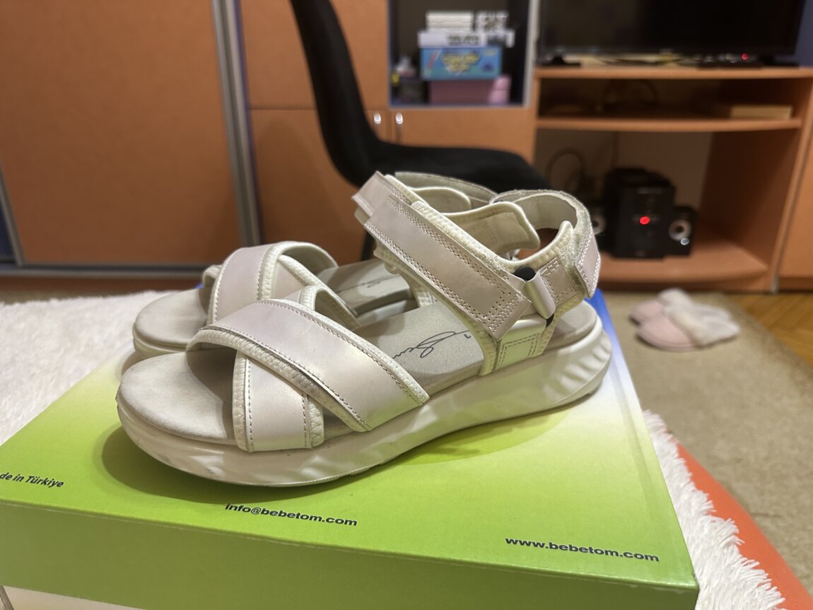 Босоножки Ecco 38 р