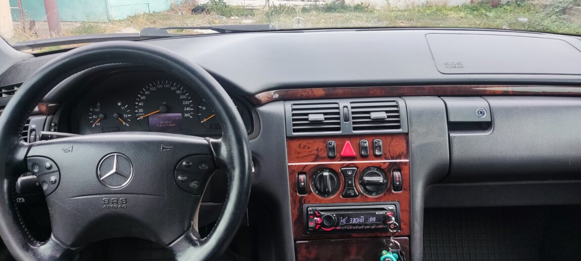 Продам Mercedes E220 CDI