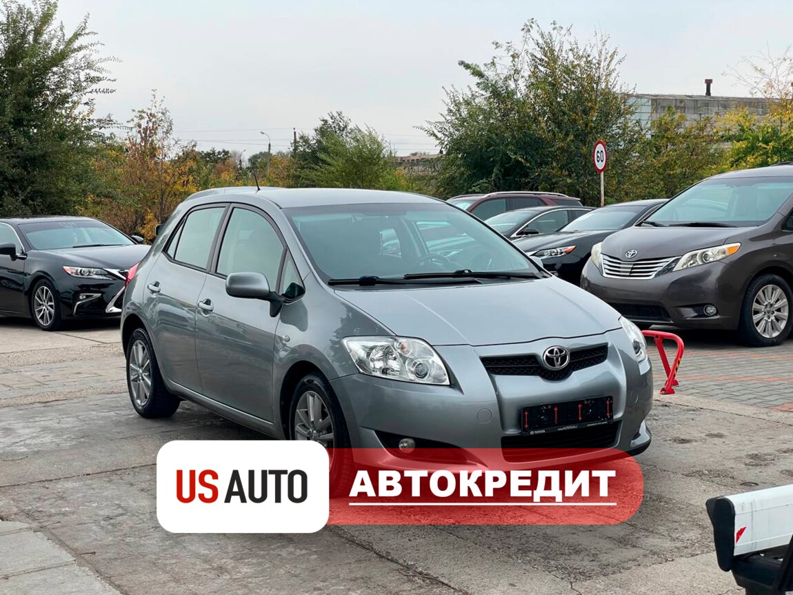 Toyota Auris (Доступен в Автокредит)