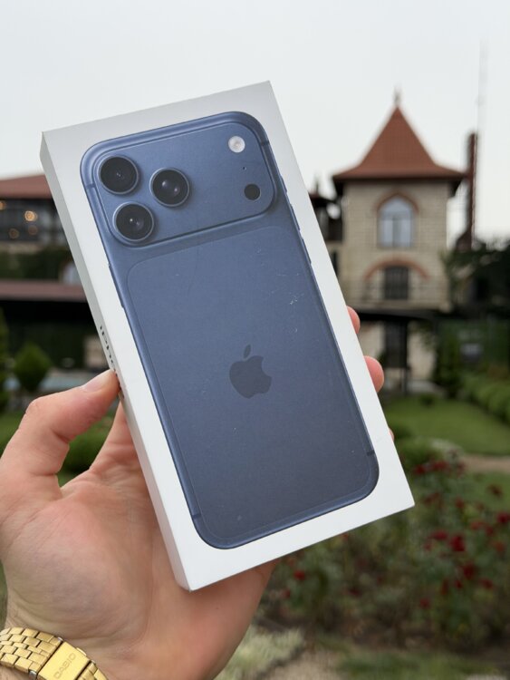 Запечатанный! - iPhone 17 Pro Max 512GB Blue