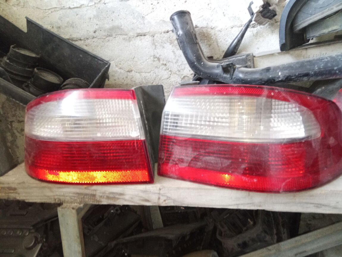 Стопы Renault Laguna 2 2003г хэтчбек универсал