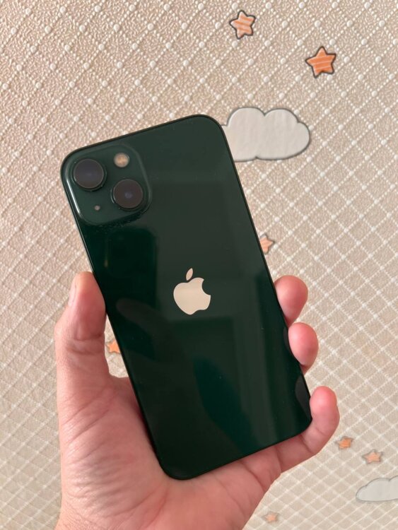iPhone 13