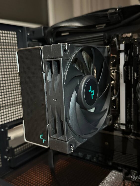 Продам башенный кулер для процессора DeepCool AK400