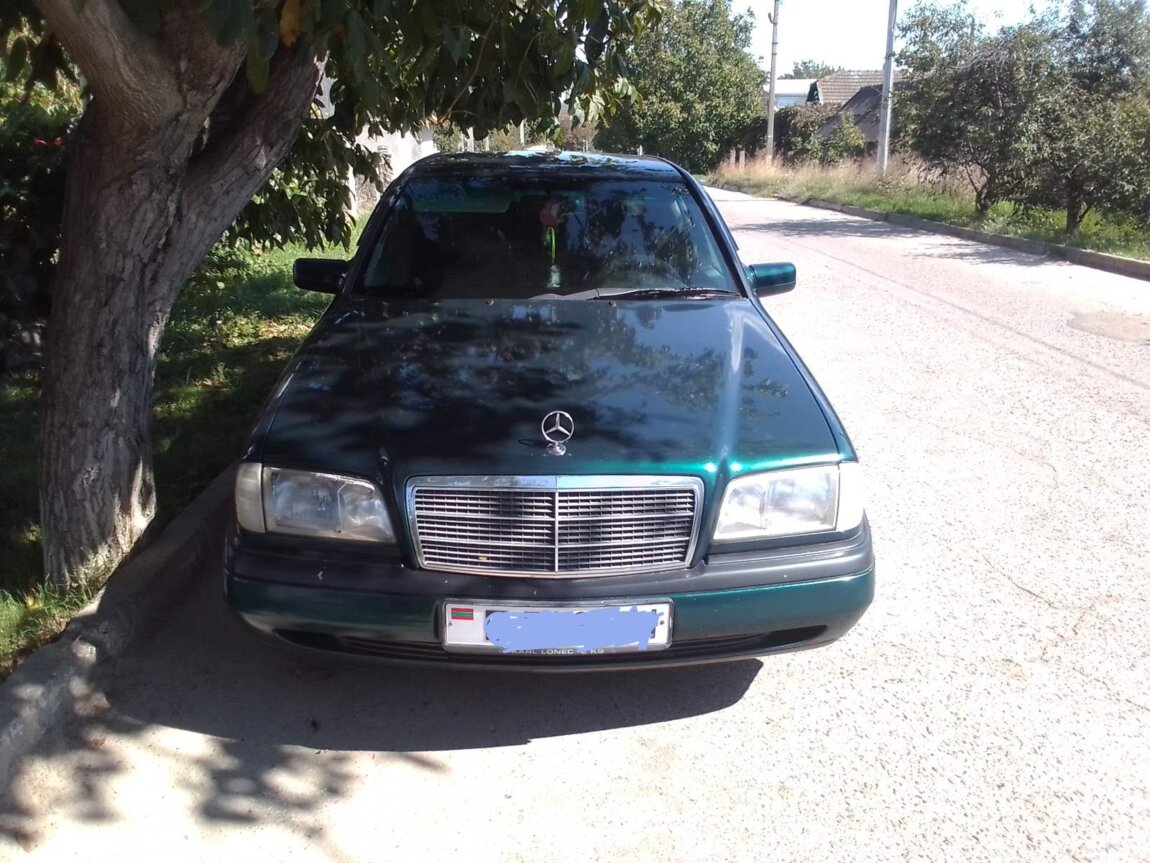 Mercedes C180