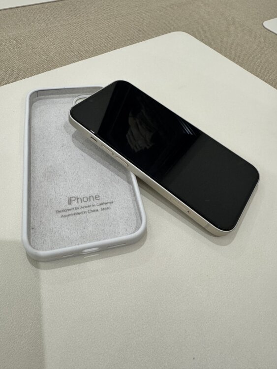 iPhone 13