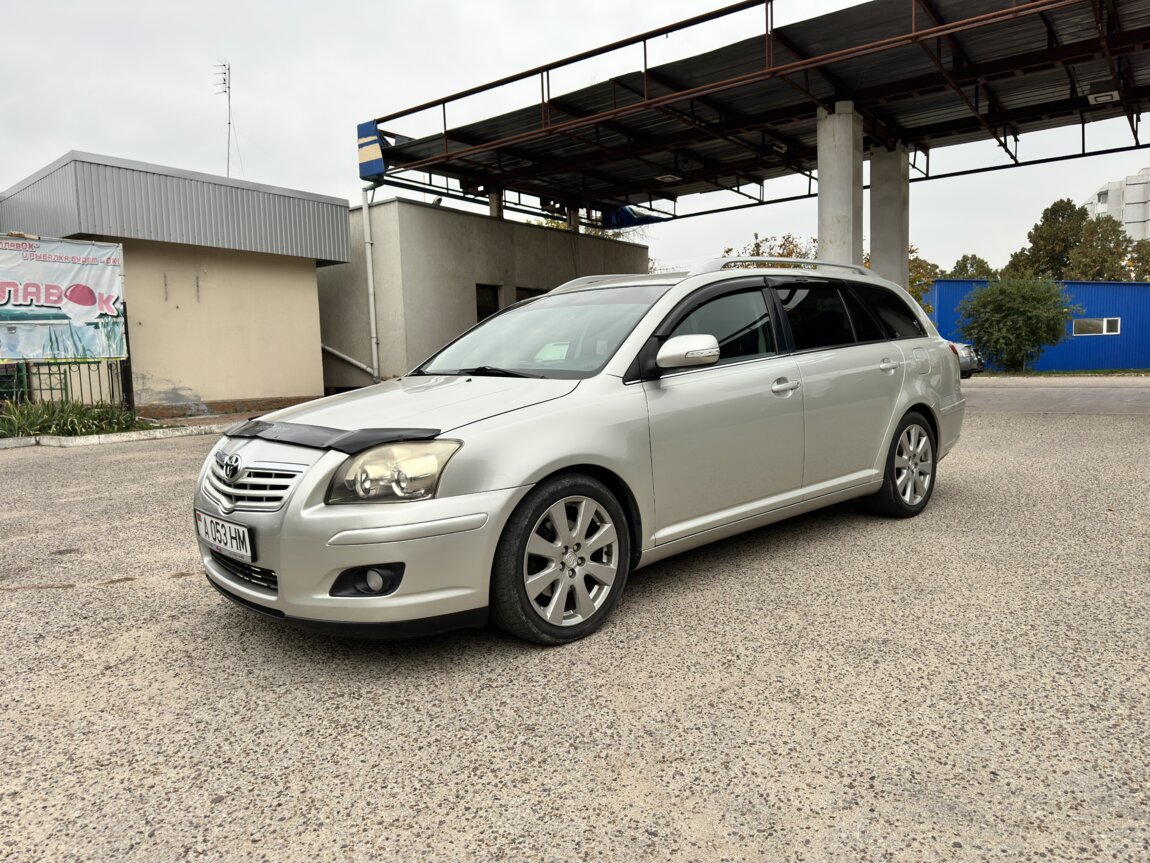 Тойота Авенсис 2007 год дизель