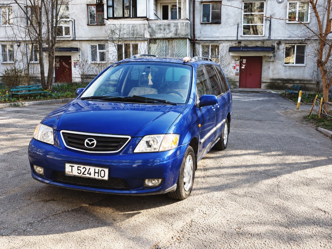 Продам Mazda MPV
