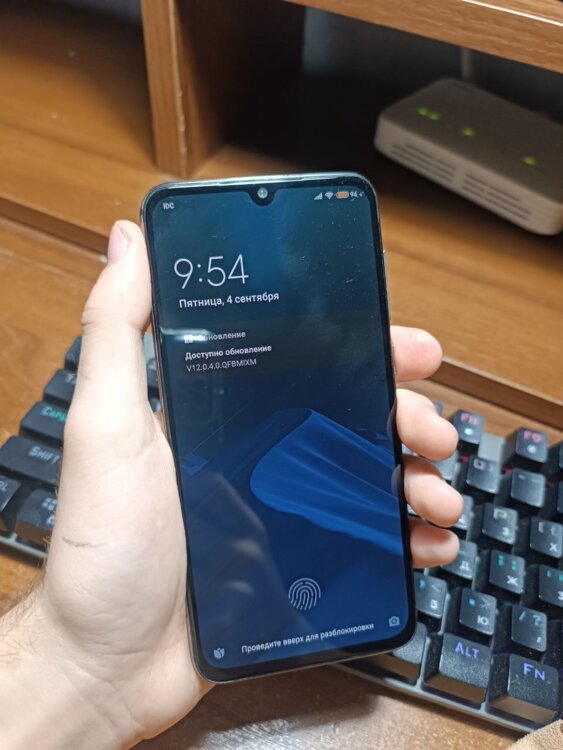 Продам mi 9se 6/128