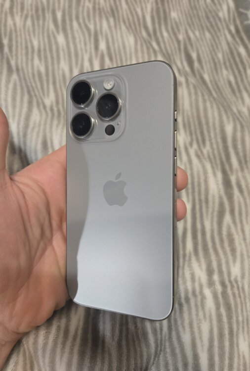 iPhone 15 pro 256 gb 89 %