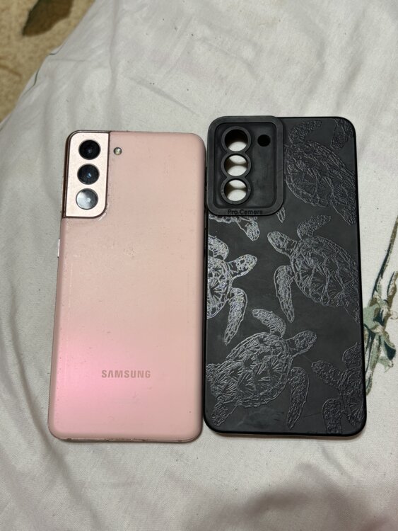 Продаю Samsung S21