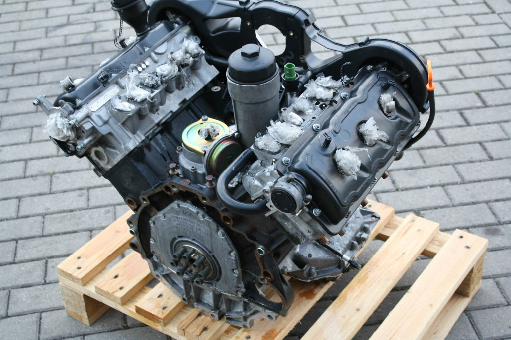 Двигатель AYM... л/114 кВт TDI V6 (audi A6 A4) AYM TDI 2.5 л (2496 см³