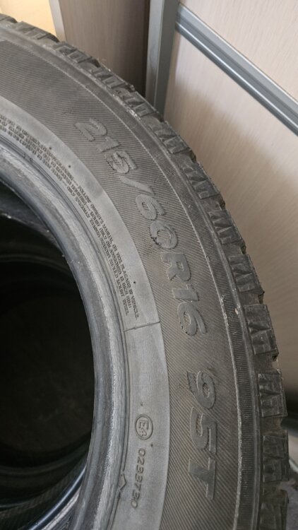 Продам зимнюю резину hankook 16