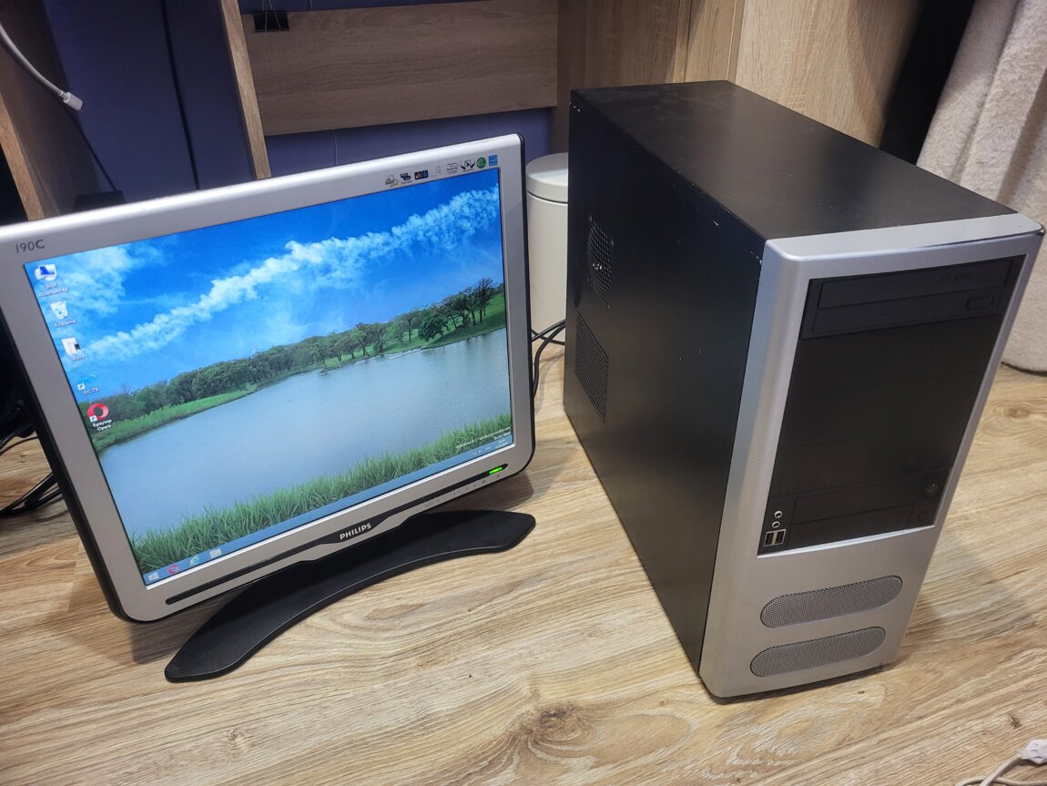 Продам бюджетный игровой пк с монитором