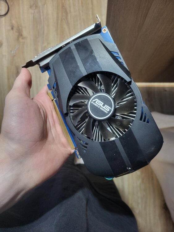Продам 1030 asus 2 гб