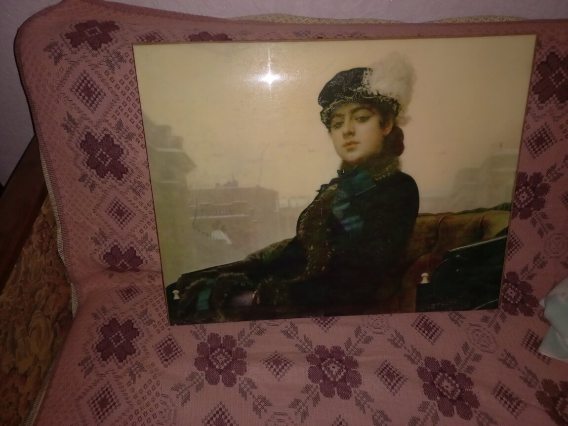 Картины под лаком