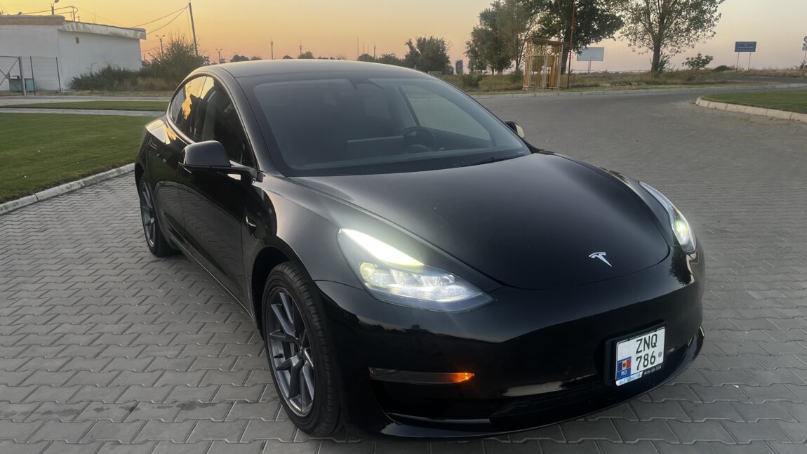 TESLA 3 2023г