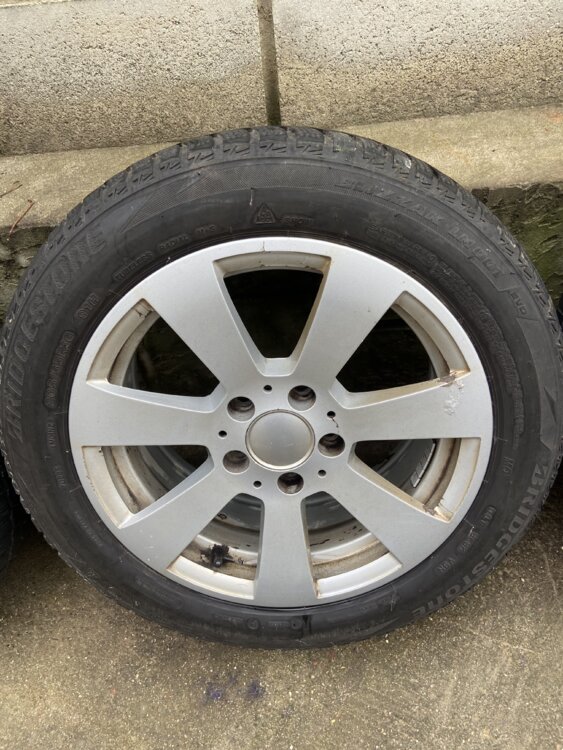 Продам колеса R16 с резиной Bridgestone 205/55 R16