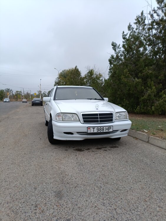 Продам Мерседес w202,2,2 cdi. Торг уместен.