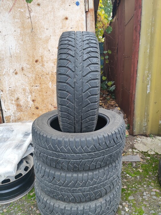 Комплект зимней резины 205/60 R16