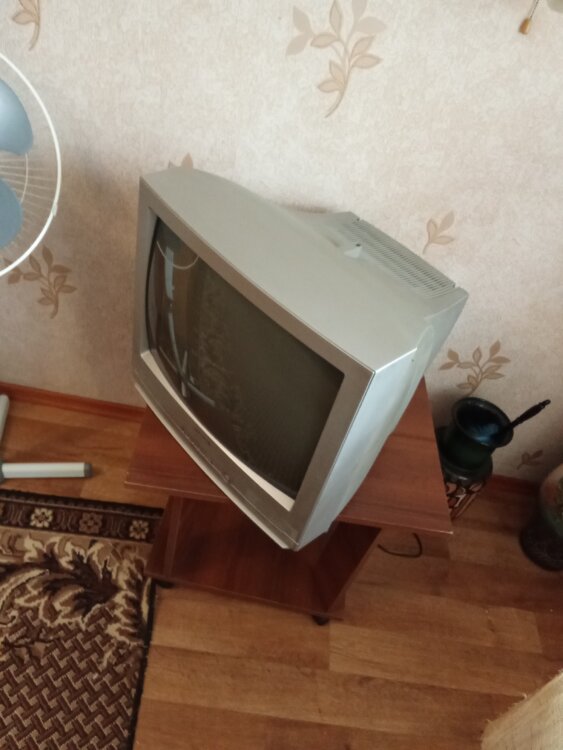 Продам телевизор samaung в рабочем состоянии, самовывоз.