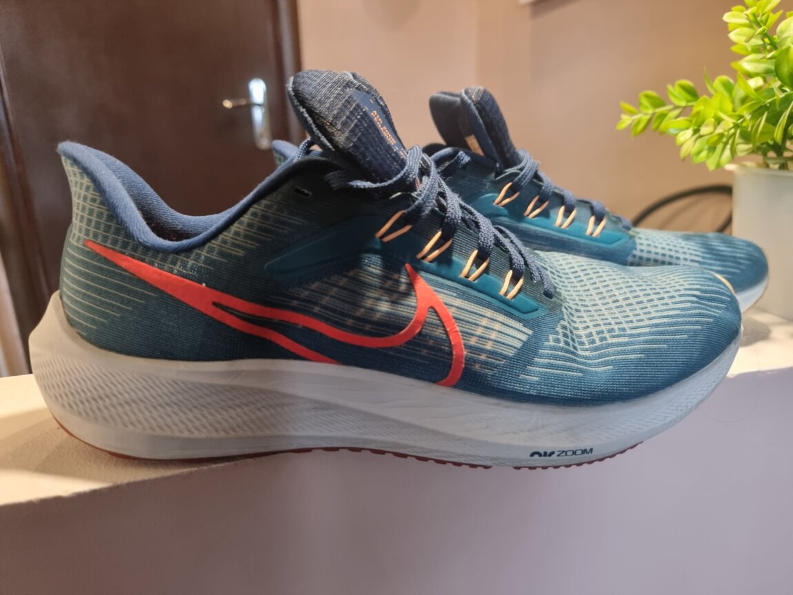 Оригинальные Nike, размер 45.5, стелька 30см