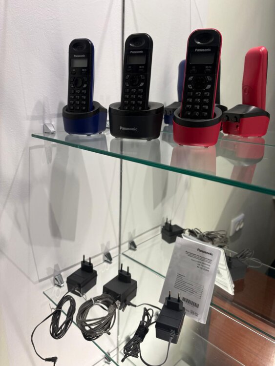 Продам радиотелефоны (3шт. ) Panasonic в отличном состоянии, 500 р.