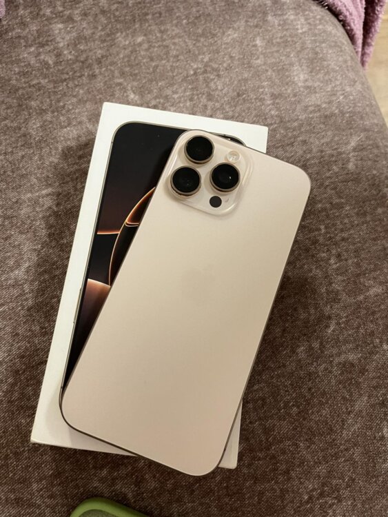 Продам IPhone 16 pro max