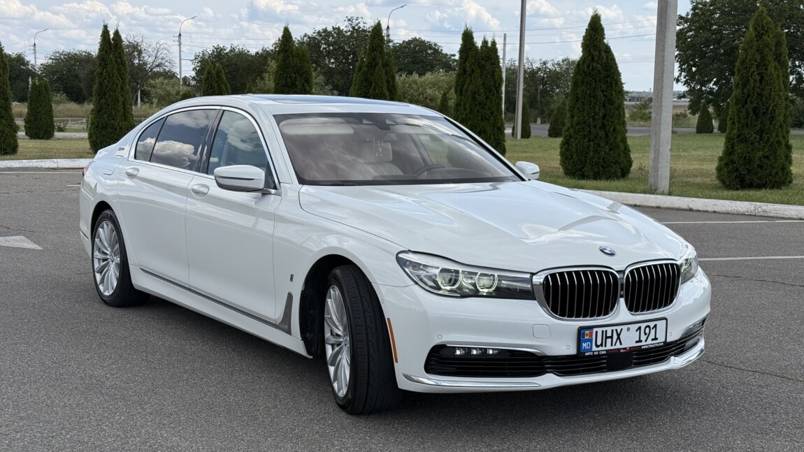 BMW 740 xe plug in hybrid