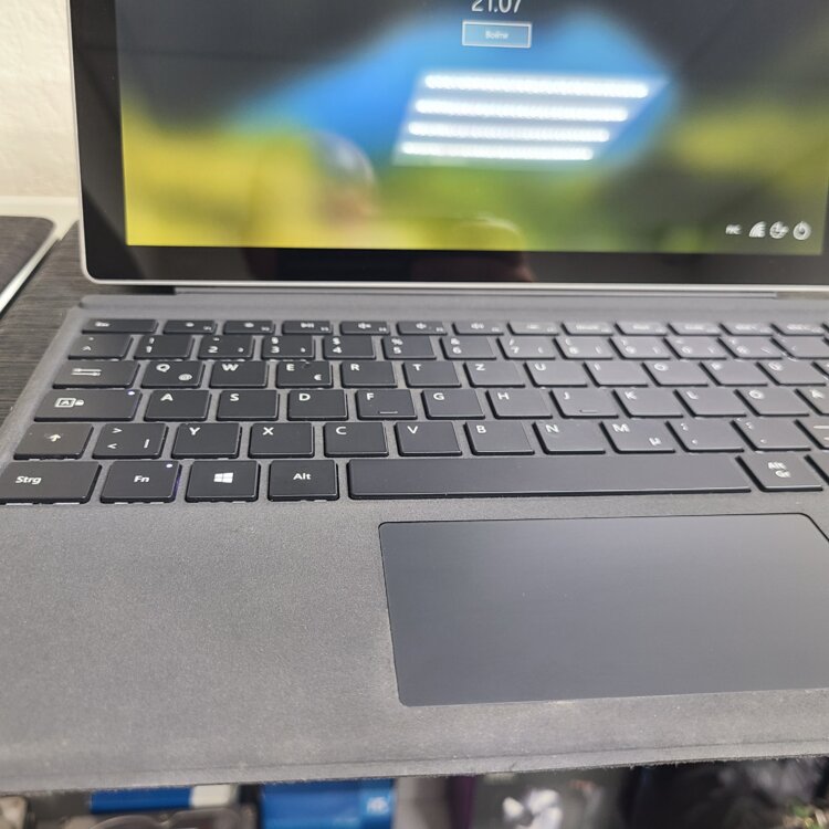 Microsoft Surface Pro 1796| Core i5| 8GB| SSD 128GB| 2K TOUCH