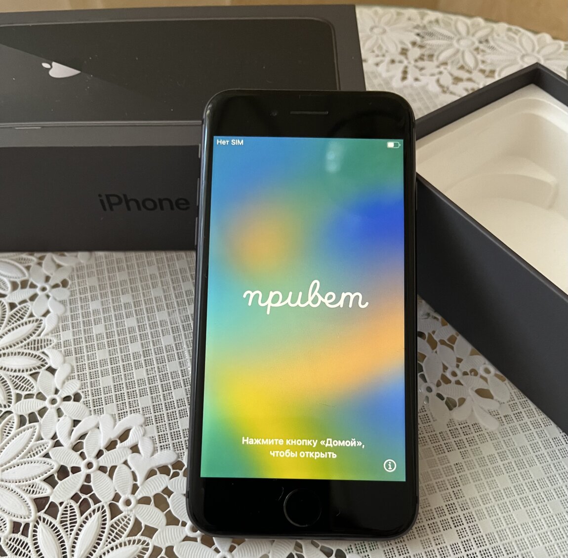 iPhone 8 64GB — В идеальном состоянии!