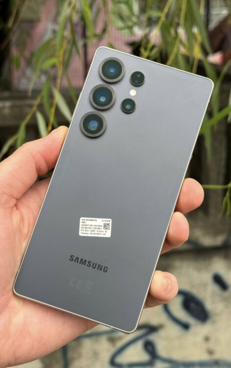 Samsung Galaxy S25 Ultra 12/512gb Black - идеальный!