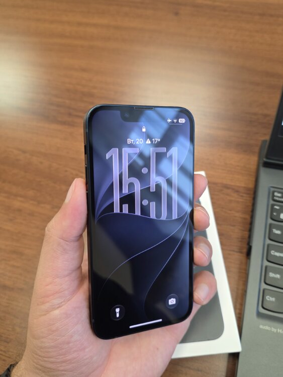 Уникальный iPhone 13 mini