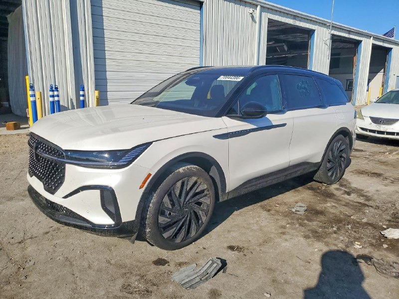 2025 LINCOLN NAUTILUS RESERVE