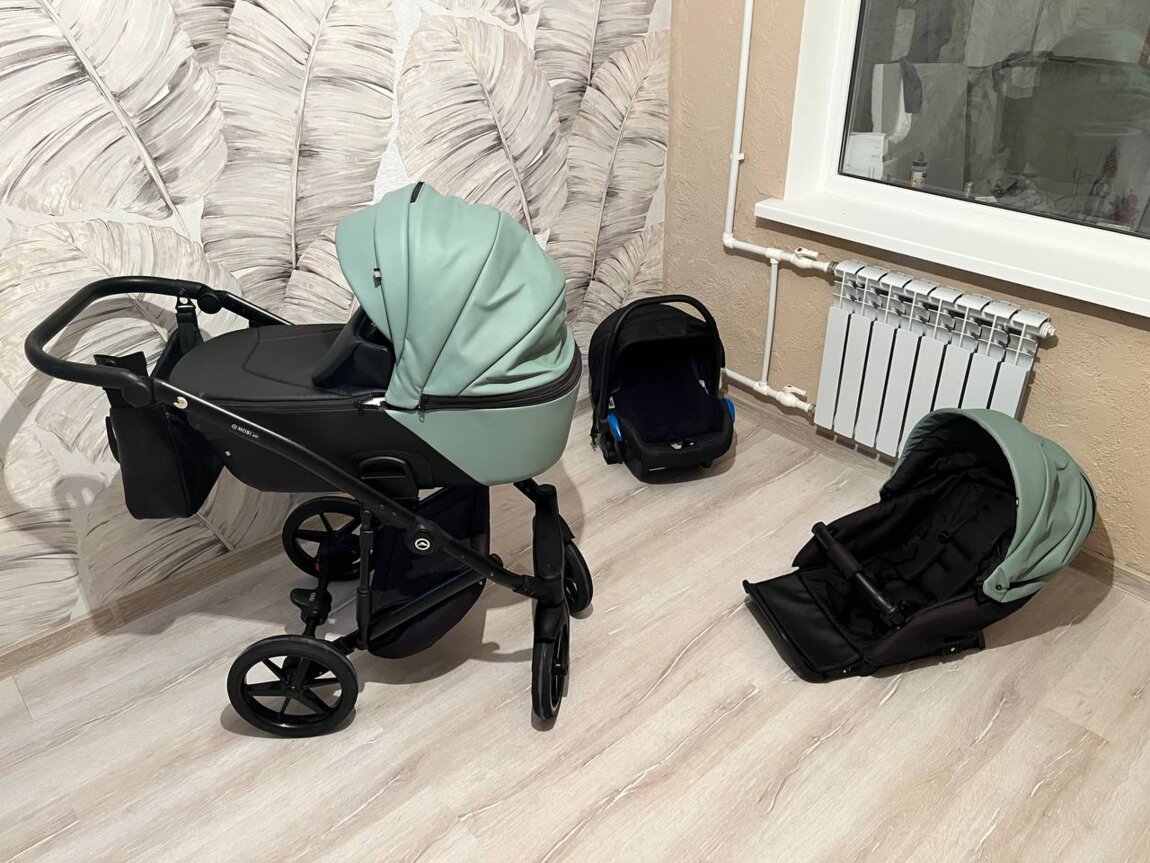 Детская коляска 3в1